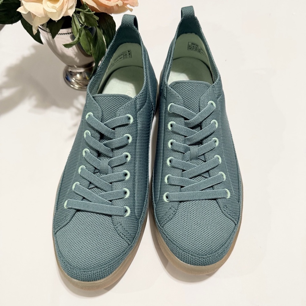 Vionic Women's Teal Sneakers